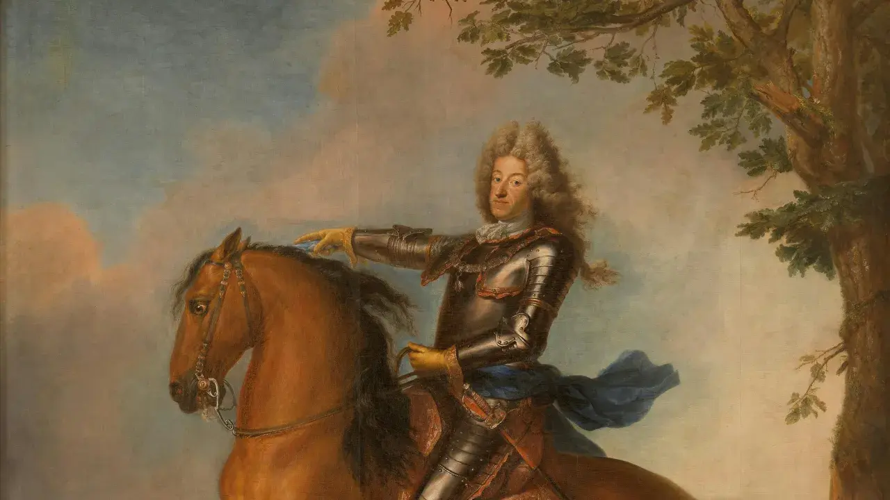 Maximilian II. Emanuel, Kurfürst von Bayern, in glänzender Rüstung auf braunem Pferd, blickt stolz in die Ferne.