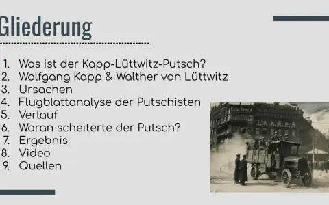 Ein LKW mit Soldaten, die den Kapp-Lüttwitz-Putsch 1920 darstellen, fährt durch eine Straße.