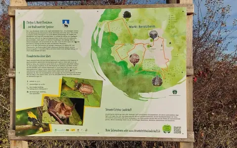 Karte des Obstbau- und Streuobst-Erlebnis-Landschafts-Weges in Markt Berolzheim mit Infos zu Flora, Fauna und Route.
