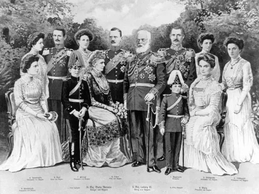 Der Wittelsbacher Stammbaum bis heute: König Ludwig III. von Bayern mit seiner Familie, darunter Kronprinz Rupprecht.