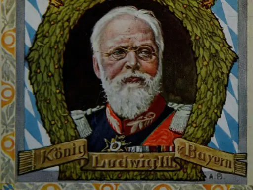 König Ludwig III. von Bayern, mit weißem Bart und Brille, umrahmt von einem Lorbeerkranz.