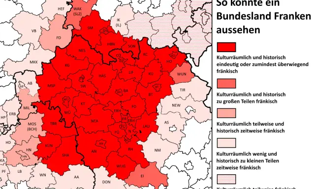 Karte von Franken mit farblich markierten Regionen und Legende.