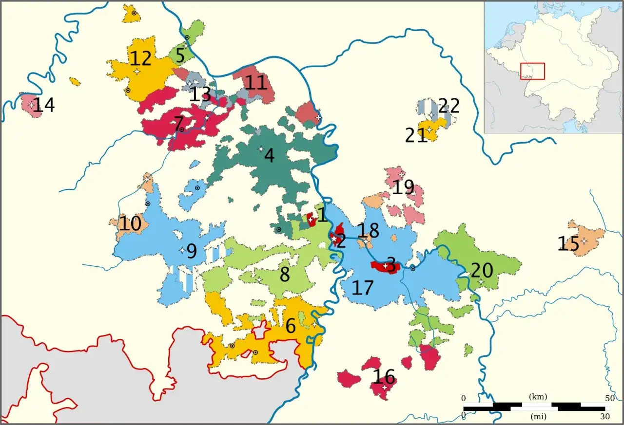 Karte zeigt die Kurpfalz heute, aufgeteilt in nummerierte Gebiete in verschiedenen Farben. Fl&uuml;sse und Grenzen sind eingezeichnet.